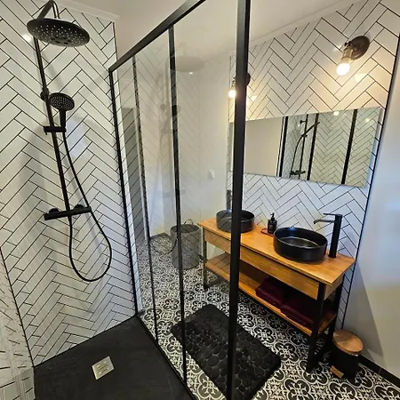 아파트 La Charmeuse *